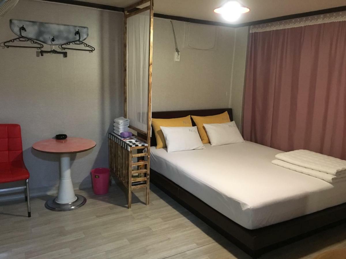 Coin Motel Пусан Экстерьер фото