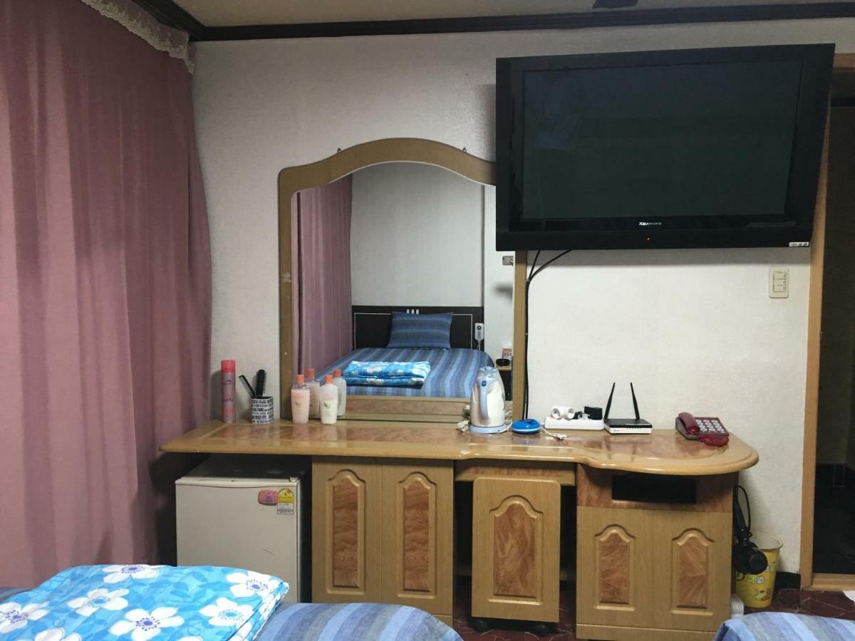 Coin Motel Пусан Экстерьер фото